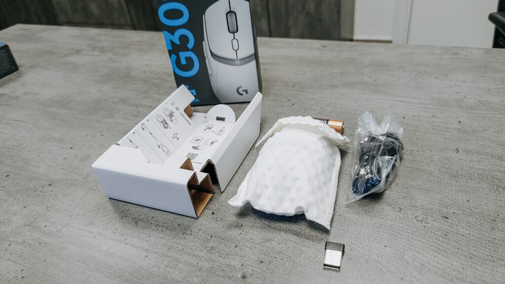 Logitech G309 Lightspeed Gaming Mouse whats in the box