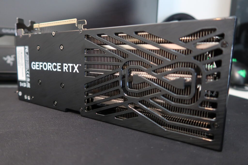 Nvidia 5060ti outside box cooling pattern side