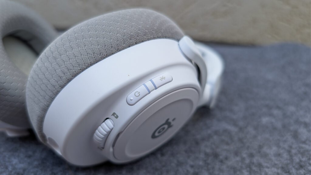 SteelSeries Arctis Nova 7 Gen 2 Buttons