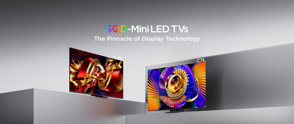 C7Lקרדיט TCL 2 - GamersPack ישראל Two vibrant UHD TVs on a stepped gray display, showcasing colorful abstract art, with the slogan 'SQD-MiniLED TVs: The Pinnacle of Display Technology' above them. C7Lקרדיט TCL 2