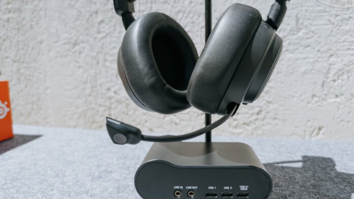 SteelSeries Arctis Nova Pro Omni Headphones Microphone