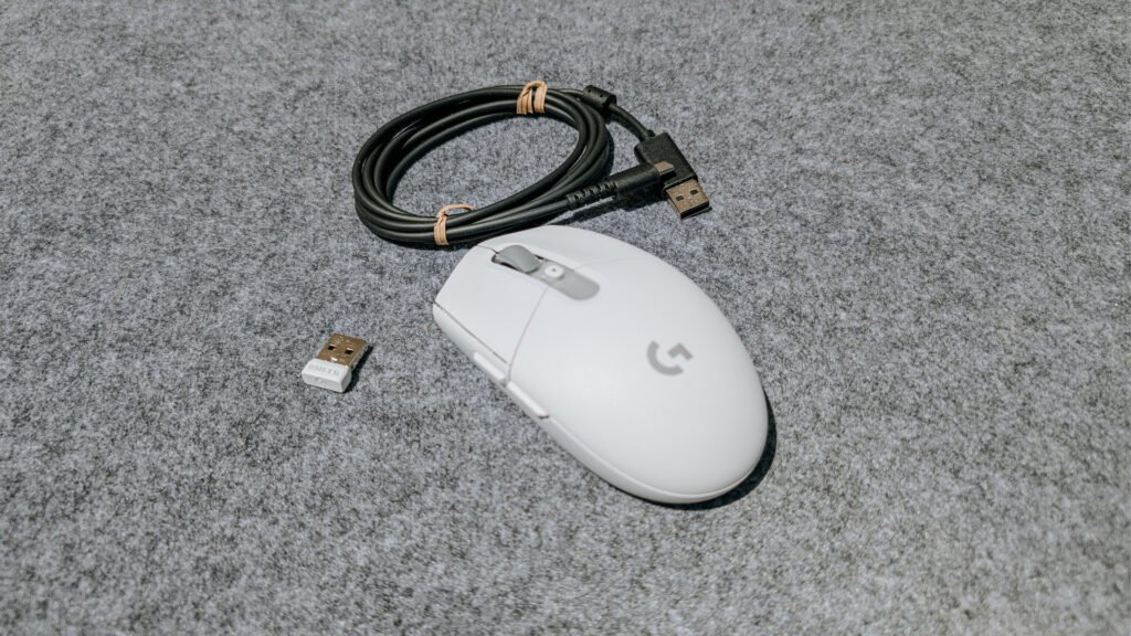 Logitech G305 X Superlight Mouse and USB-A to USB-C Cable and adapter Logitech G305 X Superlight Mouse and USB-A to USB-C Cable and adapter