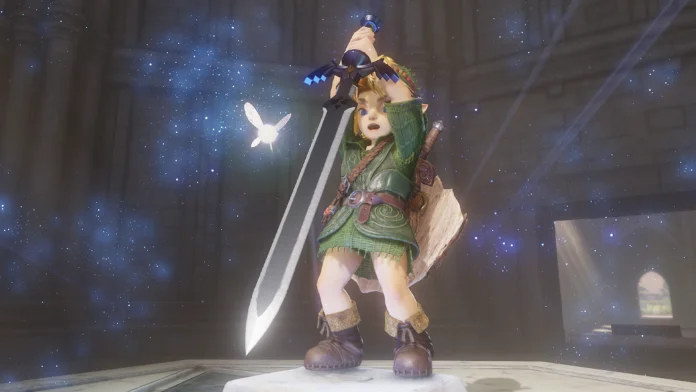 Zelda: Ocarina of Time Remake: תאריך היציאה נחשף וקיבלנו הצצה ראשונה לגיימפליי Young elf-like hero in a green tunic raises a large sword overhead as a glowing fairy hovers nearby in a starry, ancient ruin setting.